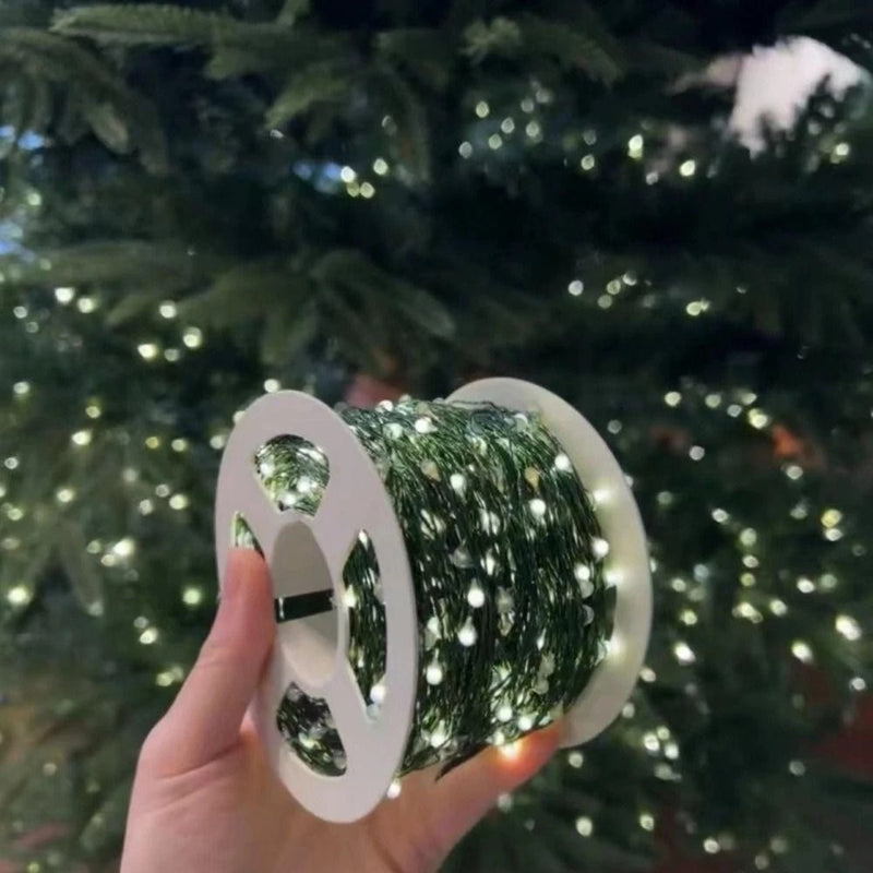 Árvore de Natal Premium com Galhos Articulados + BRINDE Luzes de LED Fios de Fada